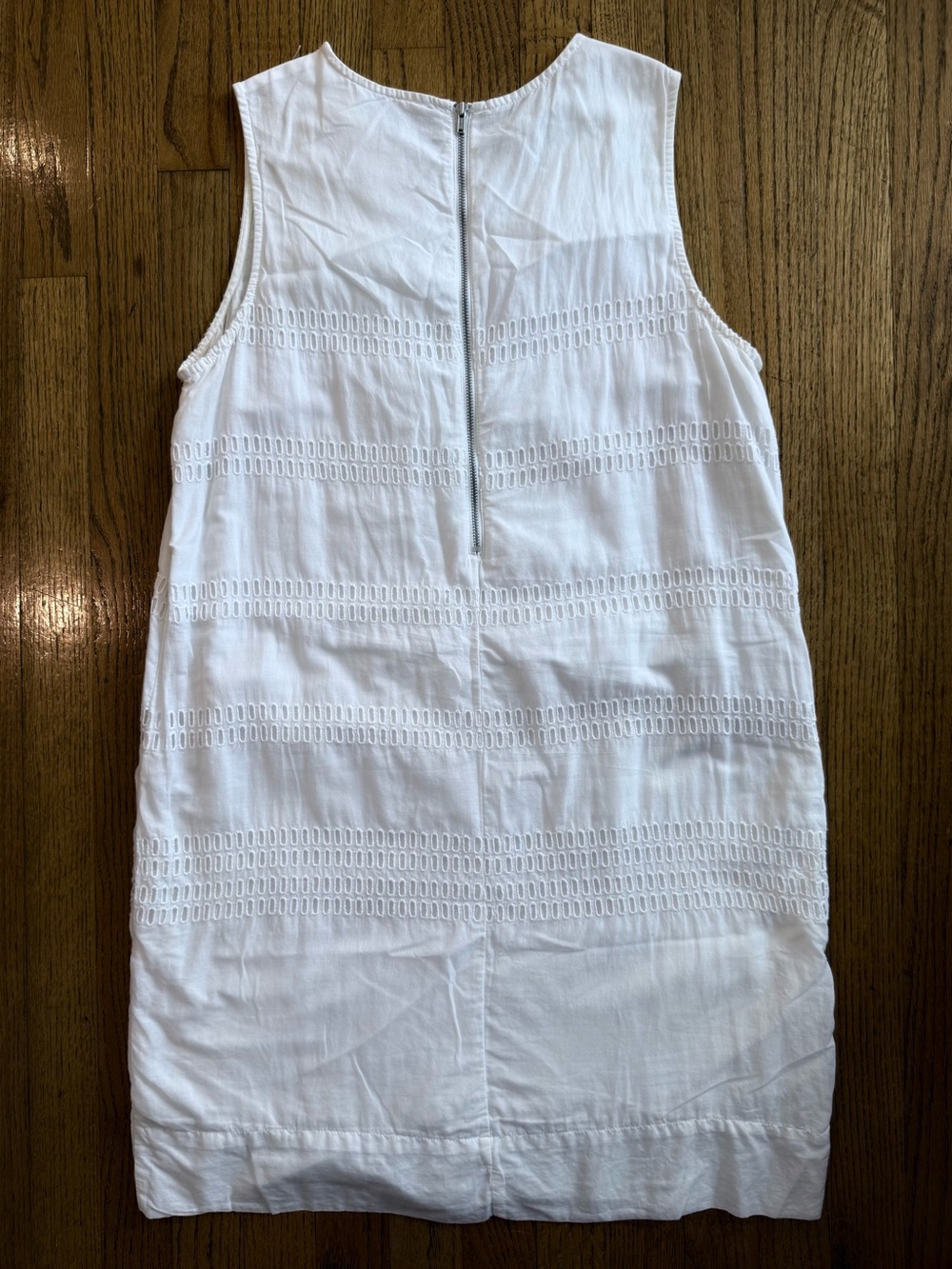 Gap Designed & Crafted White Embroidered Cotton Shift Dress Size Medium - Picture 4 of 4
